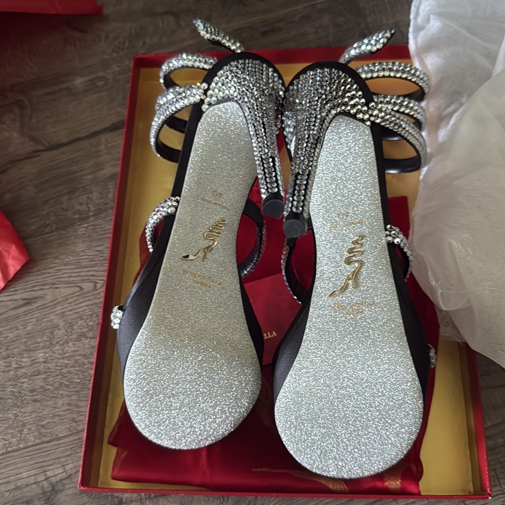 Rene Caovilla Black and Silver Elegant Heels - Picture 7 of 7